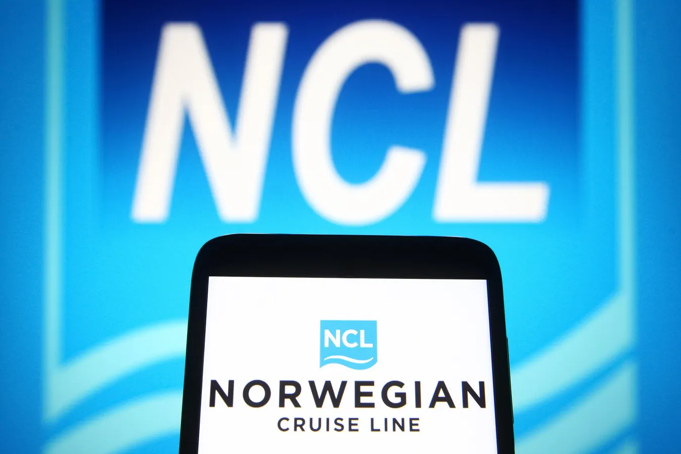 الدليل الشامل للاستثمار في سهم شركة Norwegian Cruise Line للمبتدئين