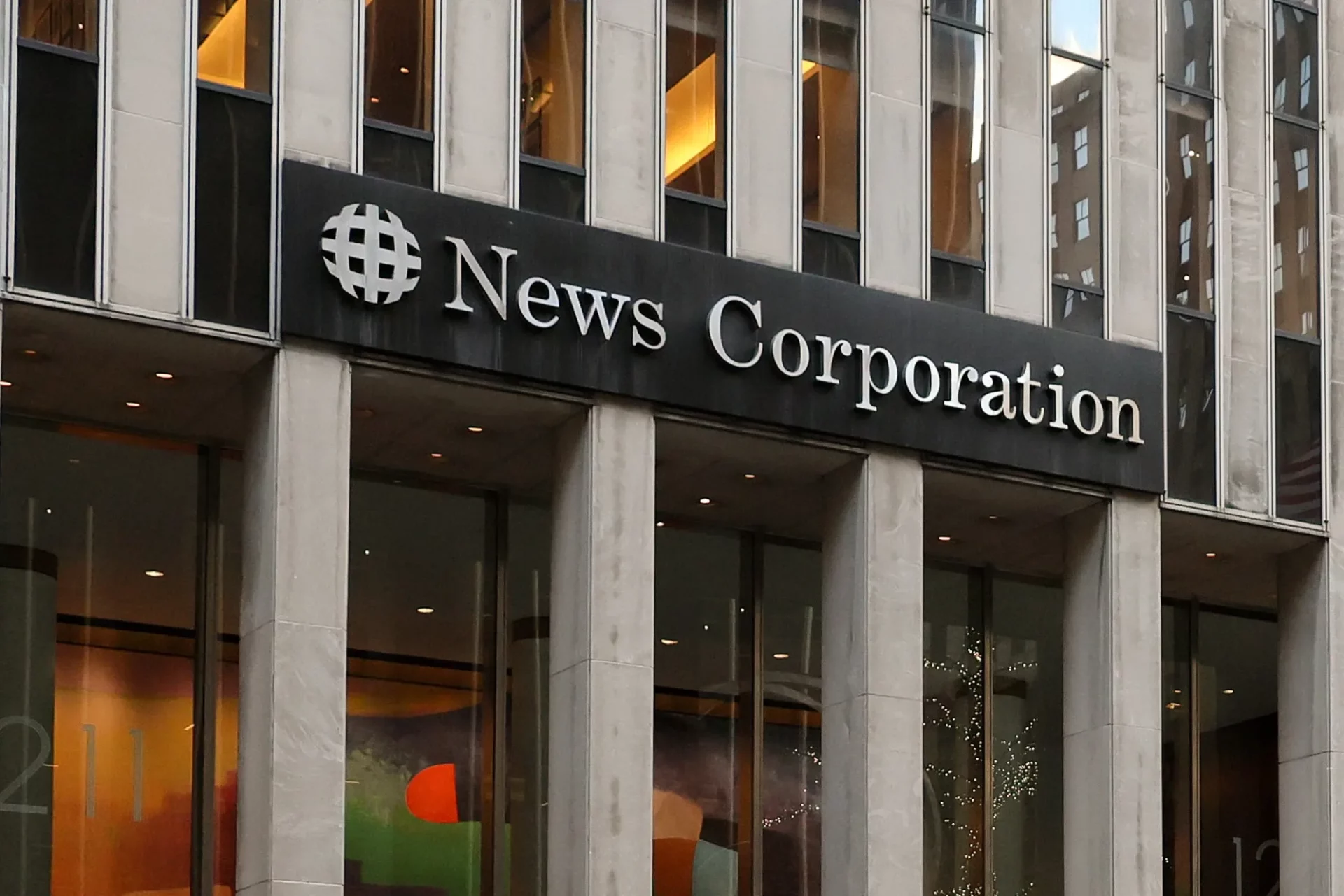 كيف تصبح مستثمرًا ناجحًا في سهم شركة News Corporation