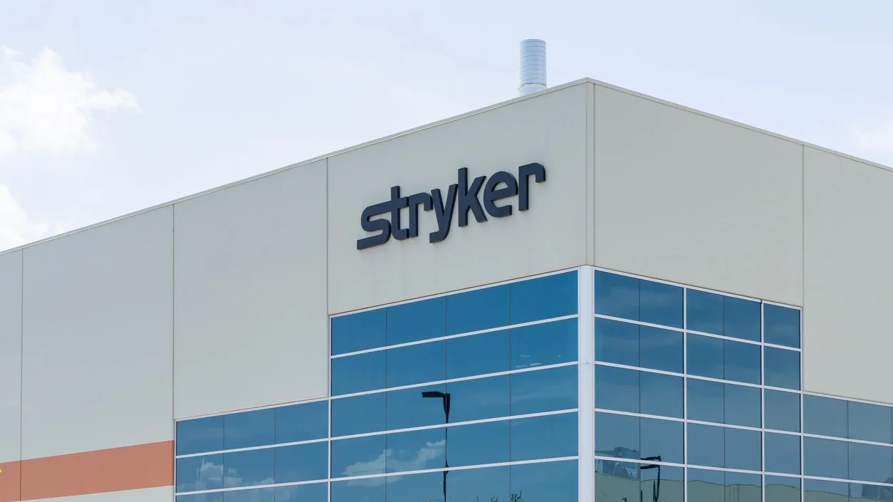 دليل مبسط للاستثمار في سهم شركة Stryker الأمريكية بنجاح