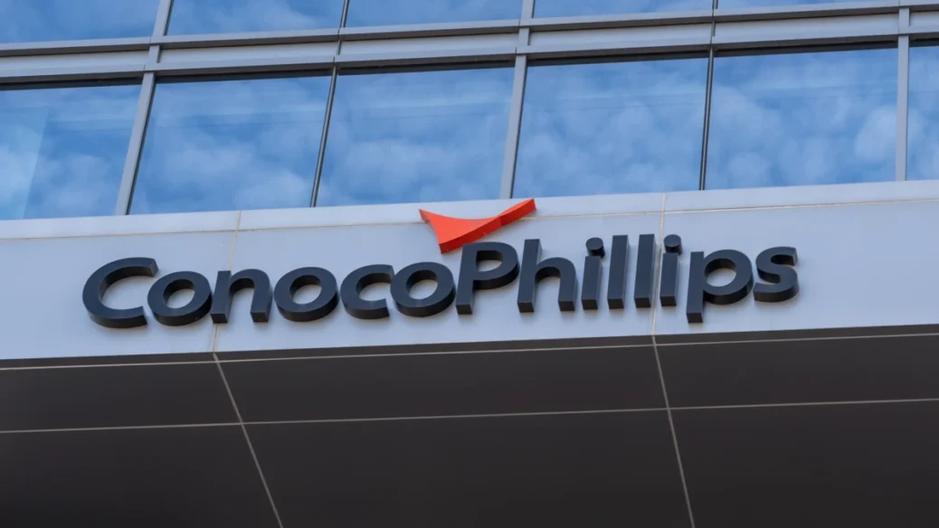 كيف تستثمر في سهم شركة ConocoPhillips مع فولو ماي تريد