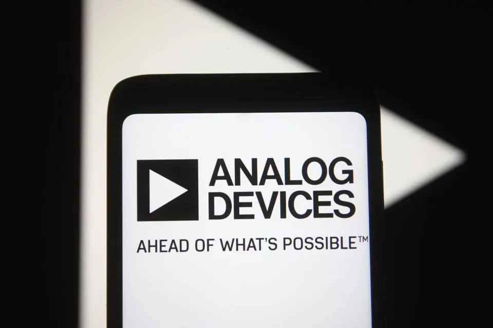 كيفية الاستثمار في أسهم شركة Analog Devices: دليل شامل