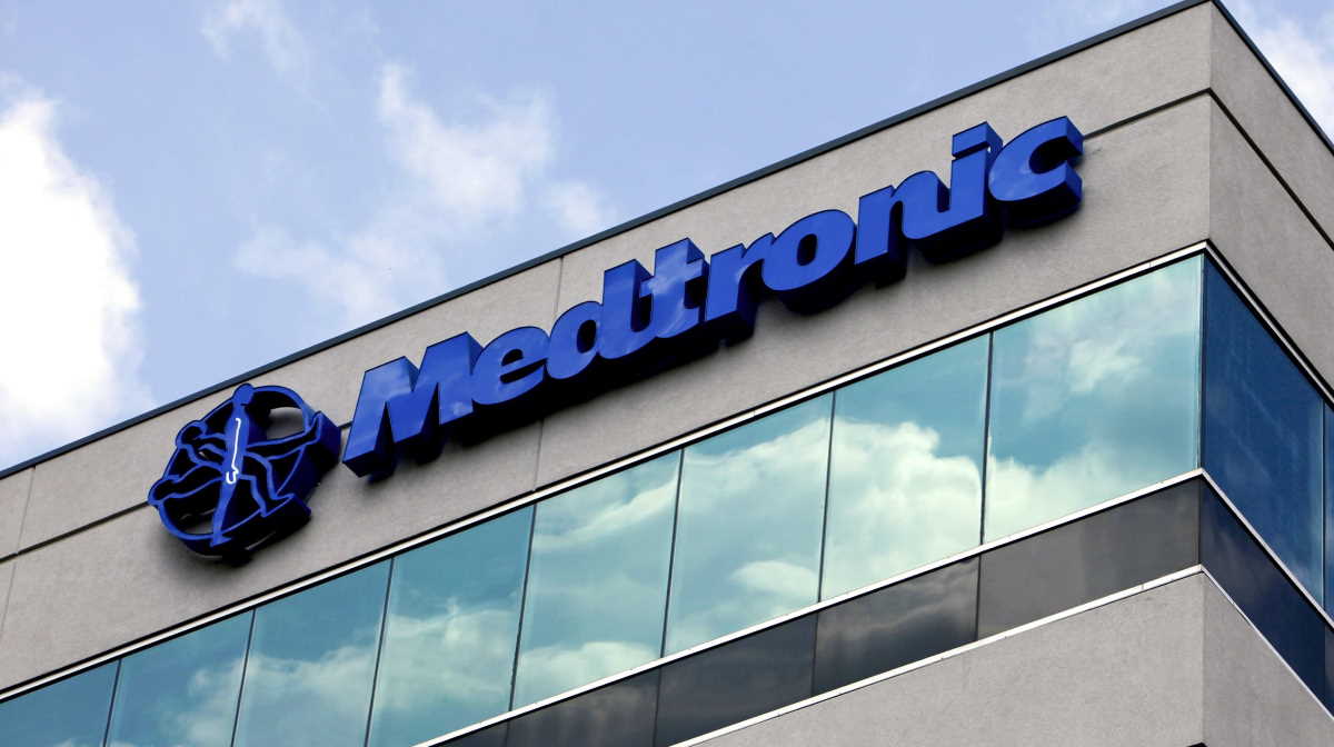 كيفية الاستثمار في أسهم شركة Medtronic: دليل خطوة بخطوة للمبتدئين