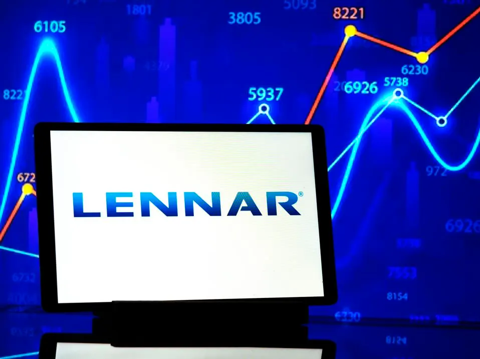 دليل مبسط للاستثمار في سهم شركة Lennar الأمريكية بنجاح