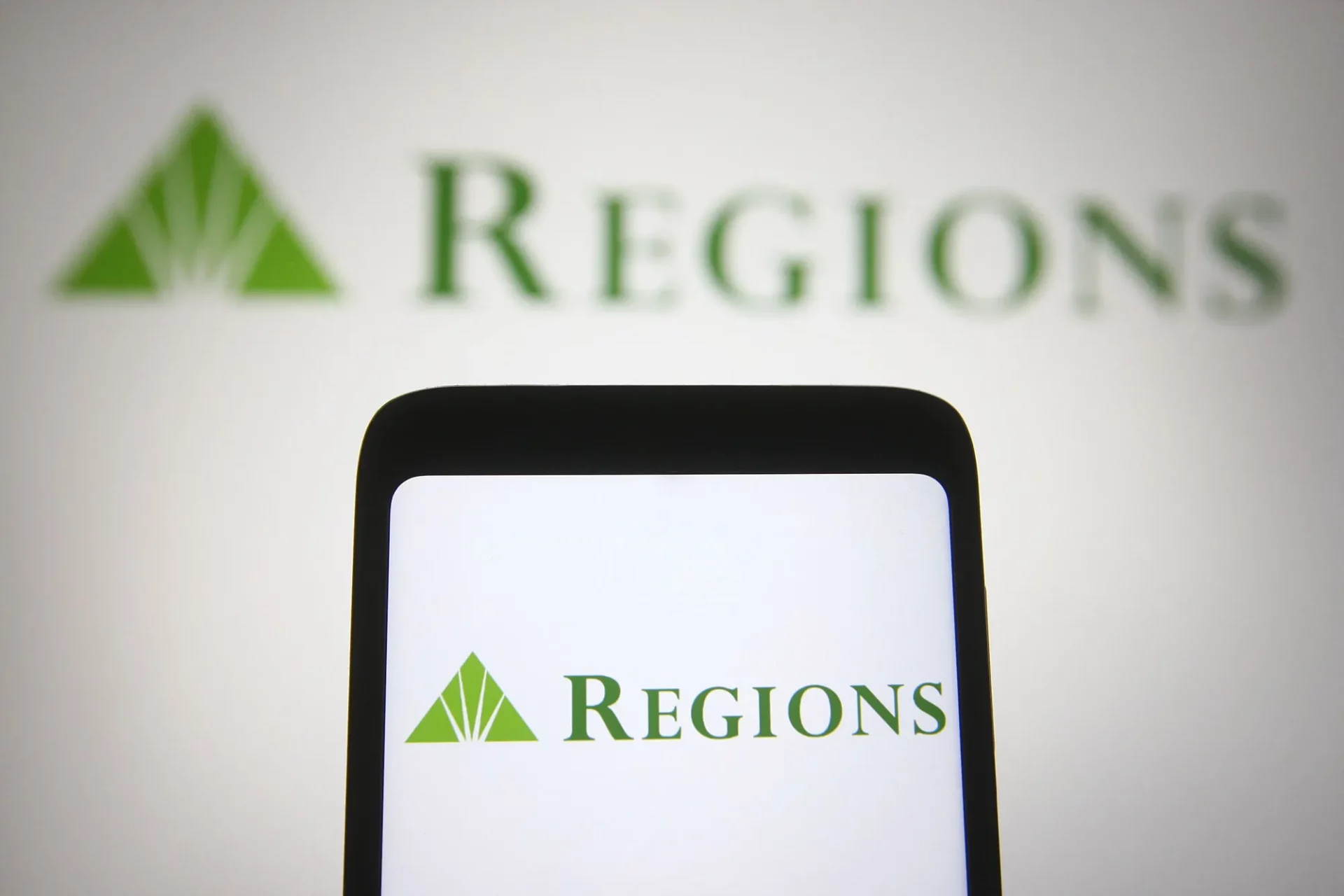 كيف تستثمر في سهم شركة Regions (RF): دليلك خطوة بخطوة