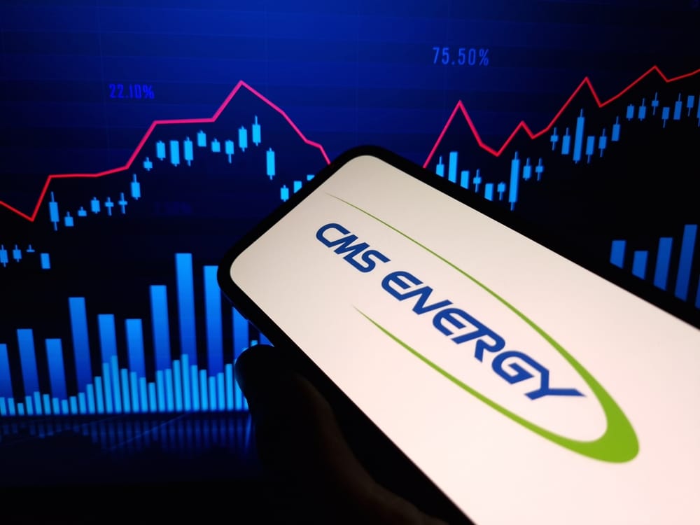 كيف تستثمر في سهم شركة CMS Energy؟ دليل خطوة بخطوة للمبتدئين