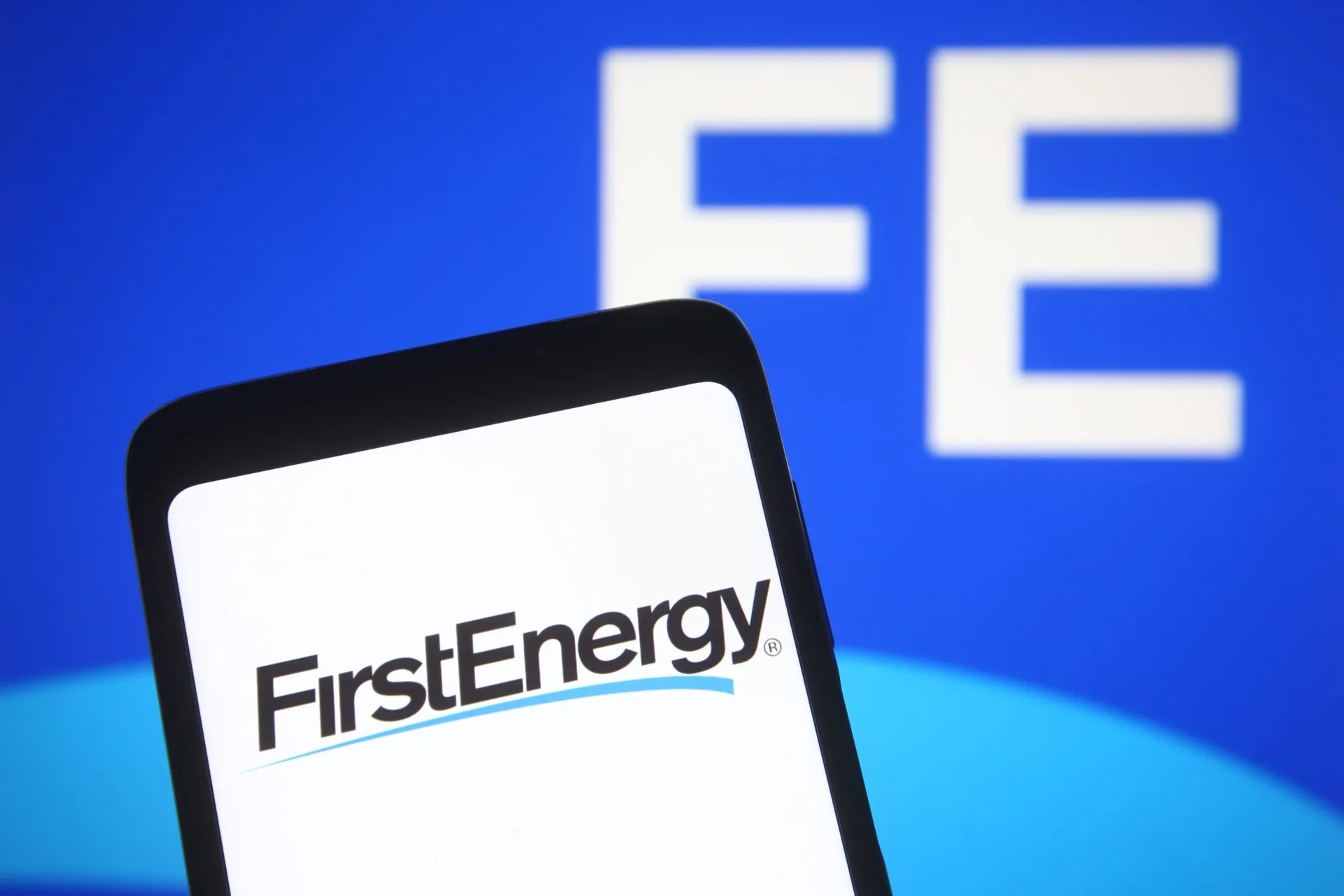 دليلك الشامل للاستثمار في سهم شركة FirstEnergy بـ6 خطوات