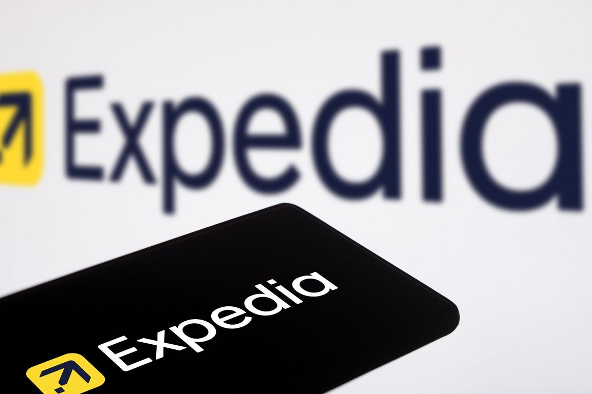دليلك للاستثمار في سهم شركة Expedia: خطوة بخطوة للمبتدئين