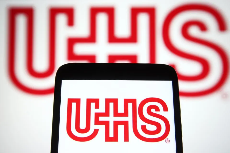 دليلك للاستثمار في سهم Universal Health Services خطوة بخطوة